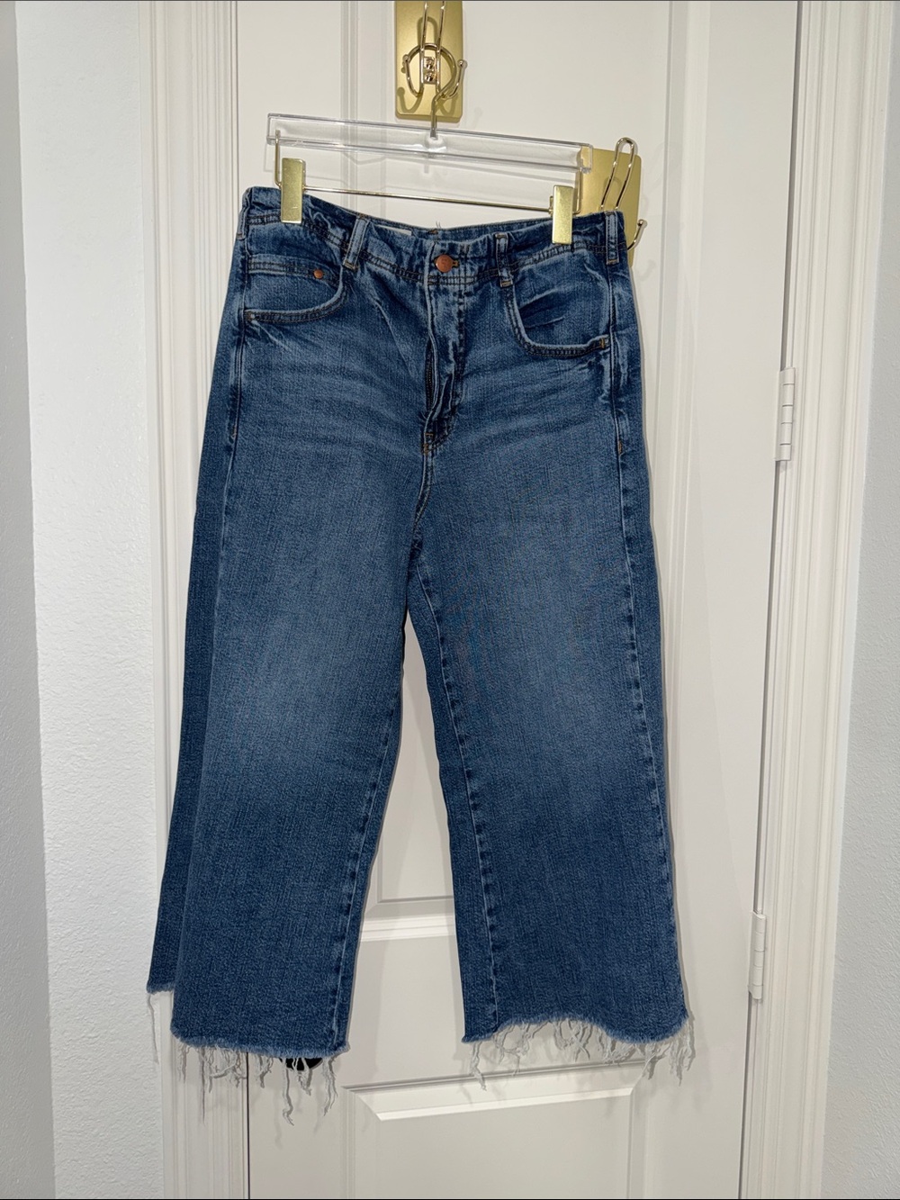 Pilcro Blue Ankle Crop Stretch Jeans